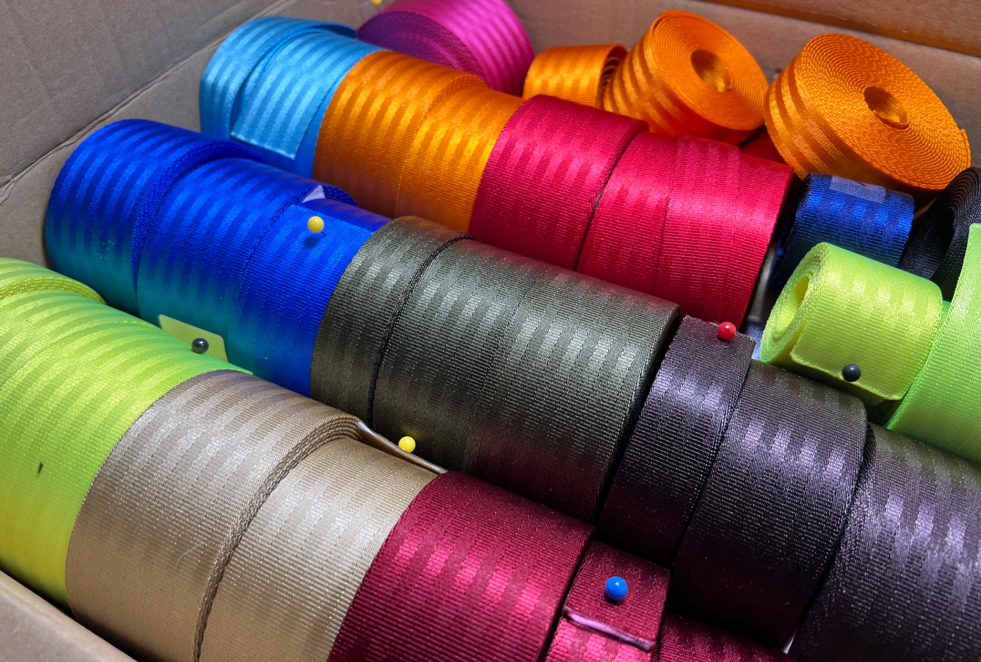 Uutta värivalikoimaa remmimatskuihin